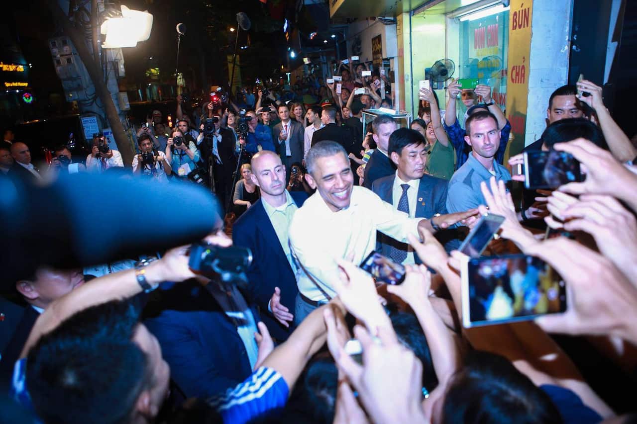 US President Barack Obama eats bun cha with chef Anthony Bourdain in Hanoi, Vietnam. 