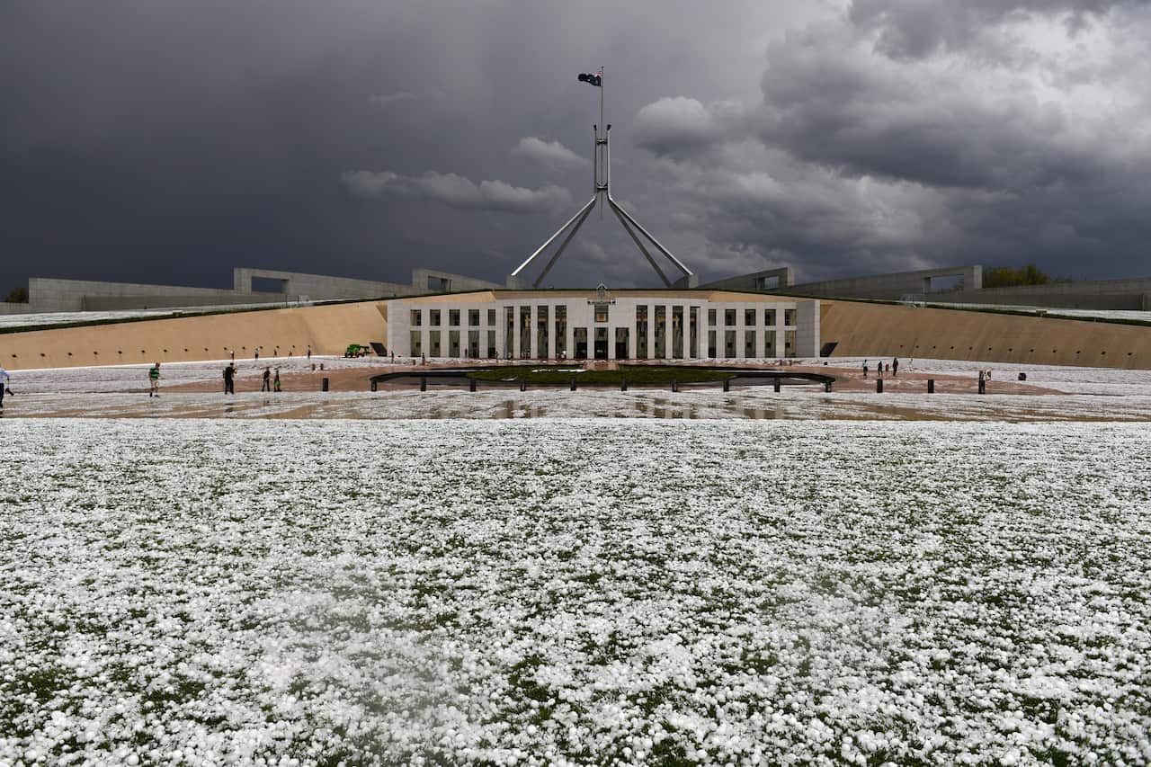 Golf-ball sized hail transforms Parliament House in Canberra 