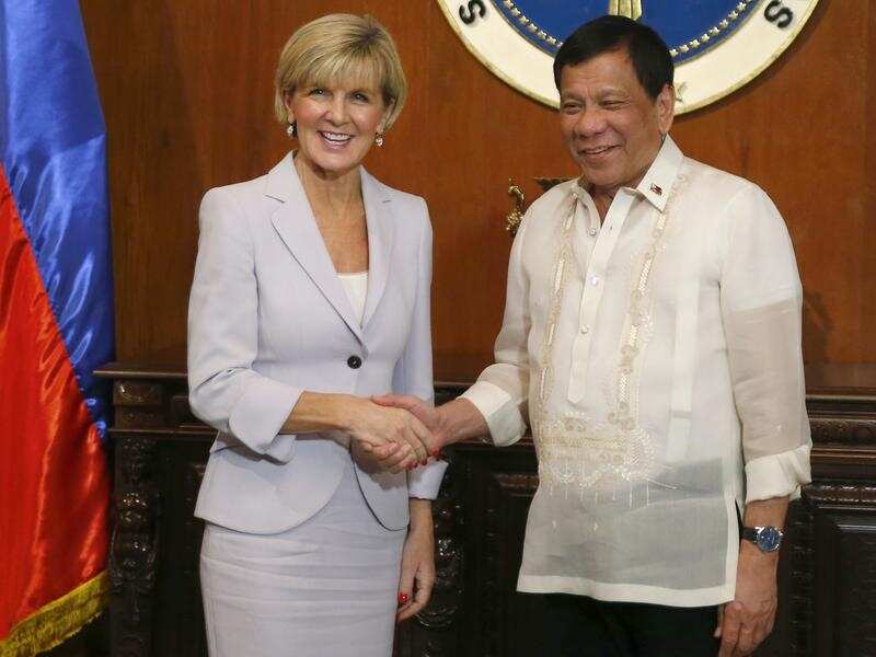 Foreign Minister Julie Bishop announces more aid after meeting Philippines President Rodrigo Duterte