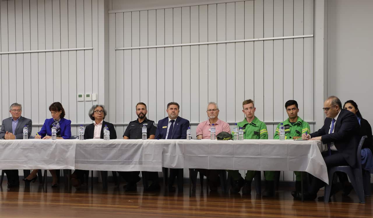 Politicians, firefighters, CFA representatives, local government representatives and charity organizations attended the event. 