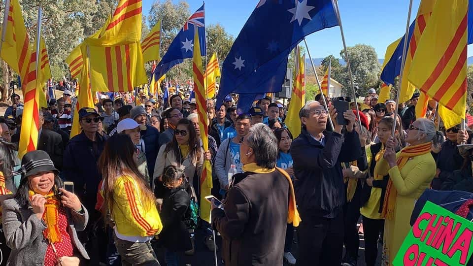 Biểu tình trước toà đại sứ VN ở Canberra 27/4/2019