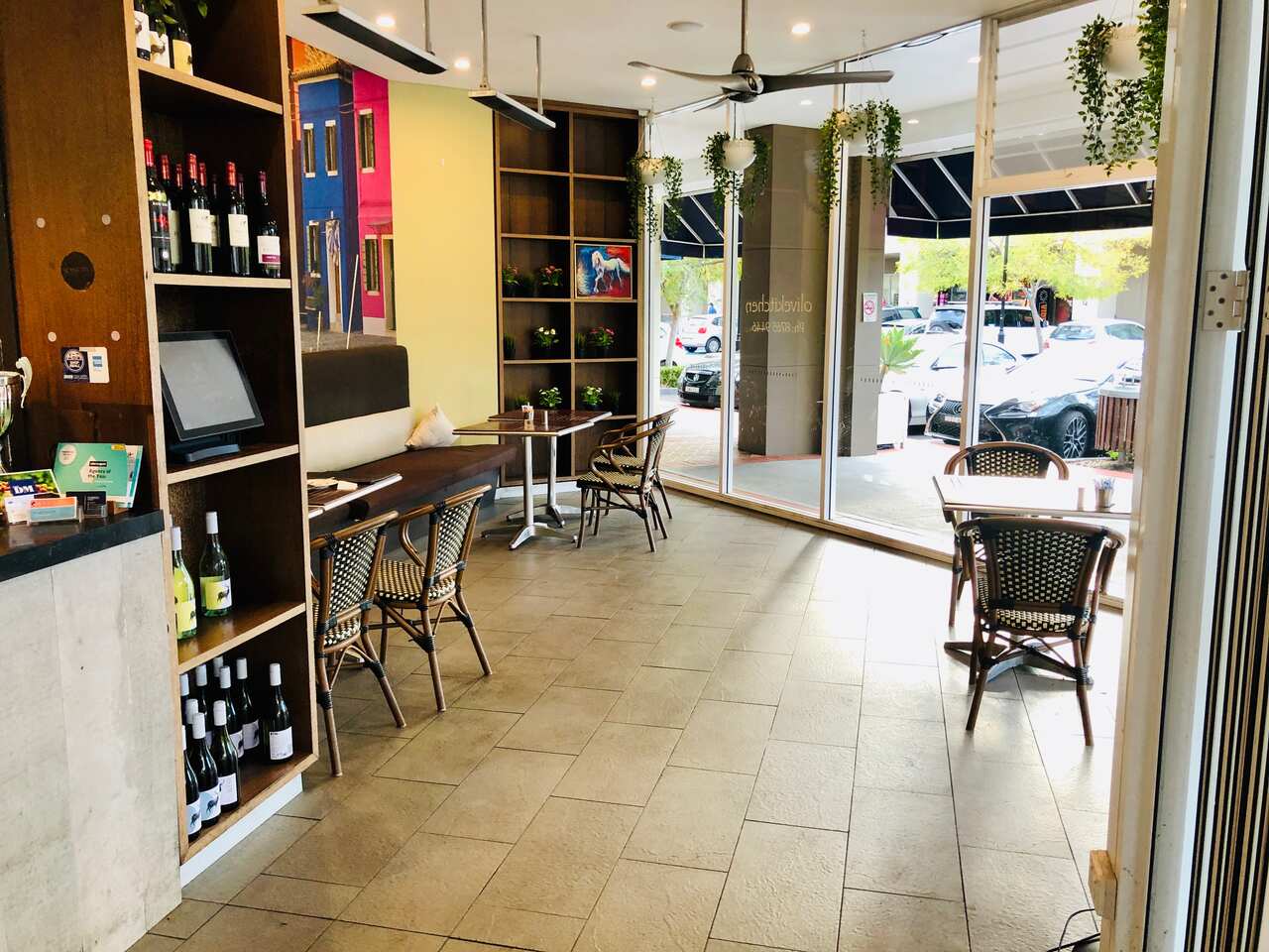 Not many changes during first weekend after lockdown is lifted, Sydney Cafe owner says