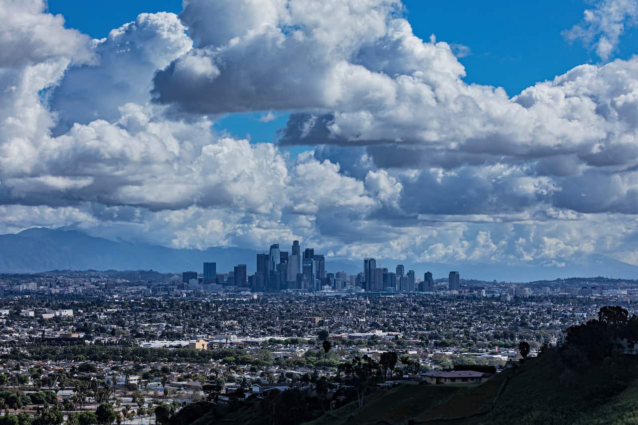 Los Angeles is experiencing its longest stretch of good air quality since 1996.