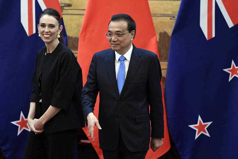 Li has urged New Zealand to provide a "fair, transparent, convenient" investment environment in a meeting with Ardern.