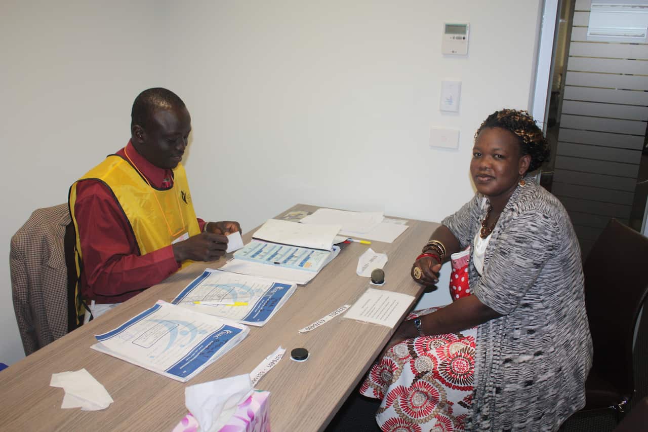 Voting in the referendum in Australia took place in several cities. 