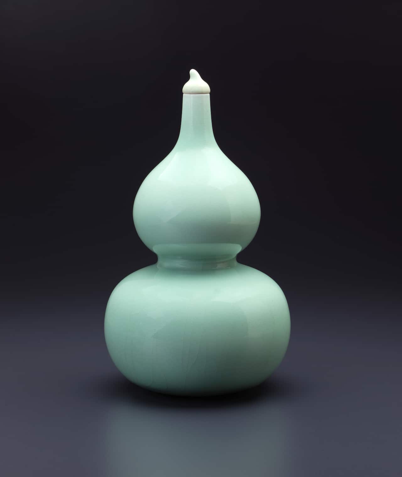 ChinaQing dynasty, Qianlong period (173695)'Longquan ware vase in double-gourd shape'    porcelain with celadon glaze, 