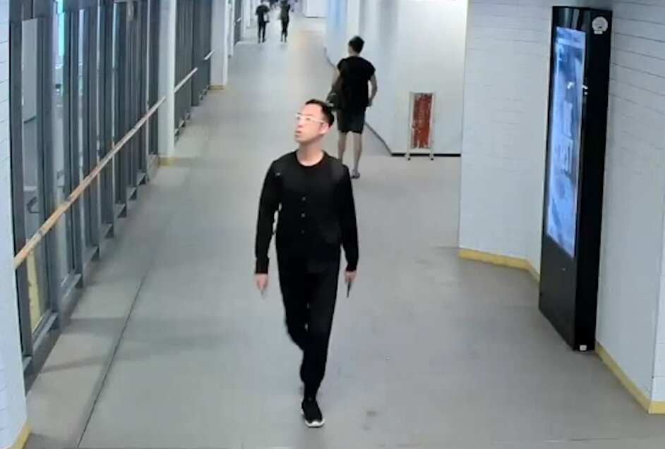 NSW Police is hunting a fake cop 