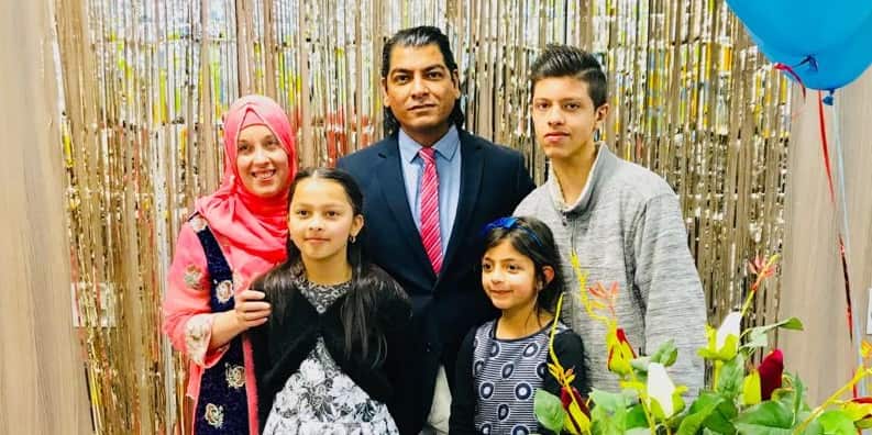 Saqib Imran with family