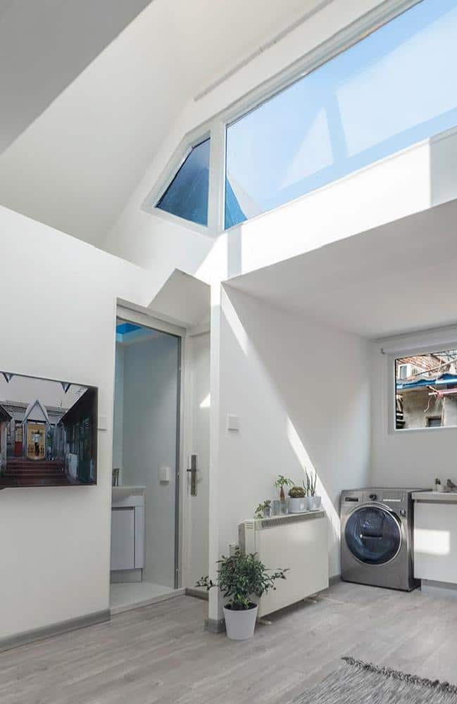 The panels attach to one another with an integrated lock. Picture: People’s Architecture Office / Gao TianxiaSource