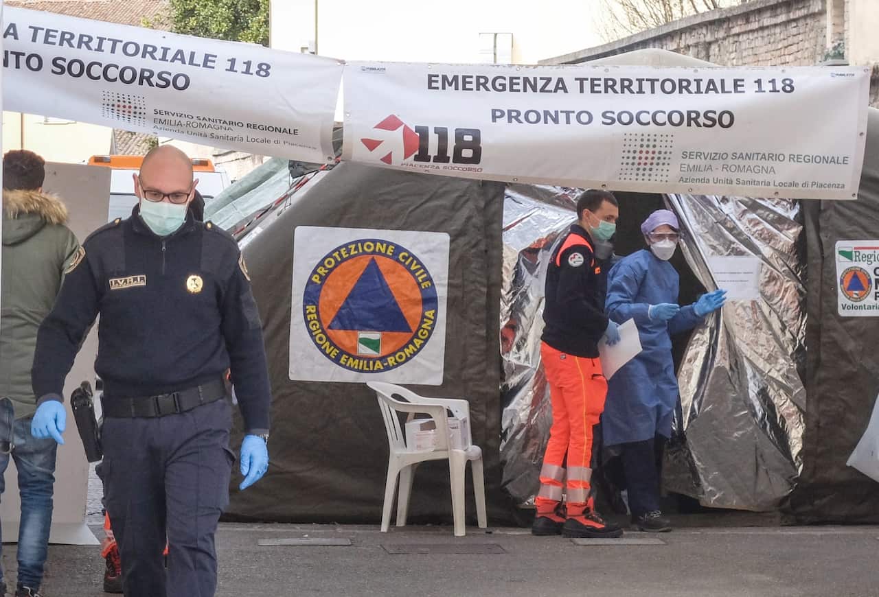 Maafisa wa afya na usalama wakabiliana na virusi vya coronavirus nchini Italy