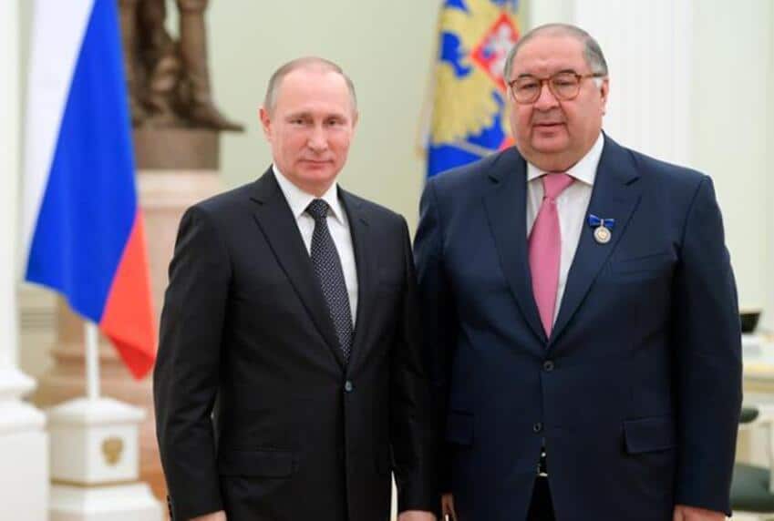 2017년 모스크바 크렘린을 방문한 러시아 올리가르히 알리셰르 우스마노프