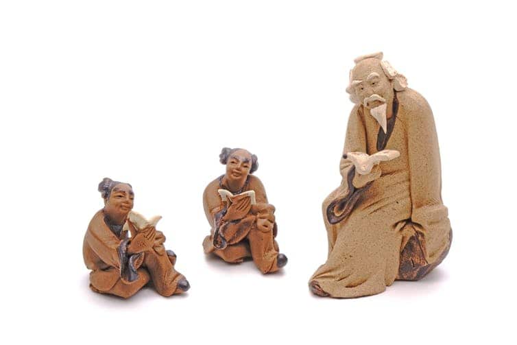 A clay sculpture of Confucius