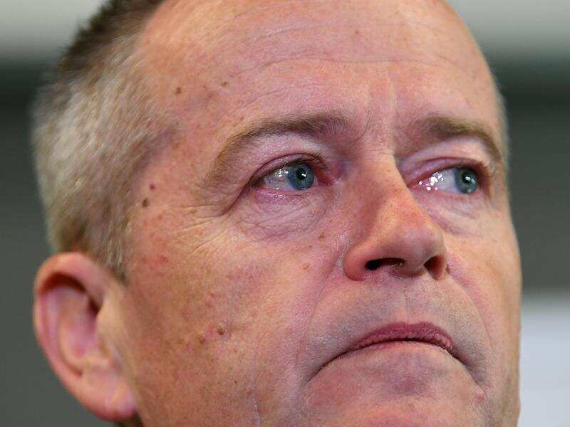 An emotional Bill Shorten speaks to the media about his late mother.