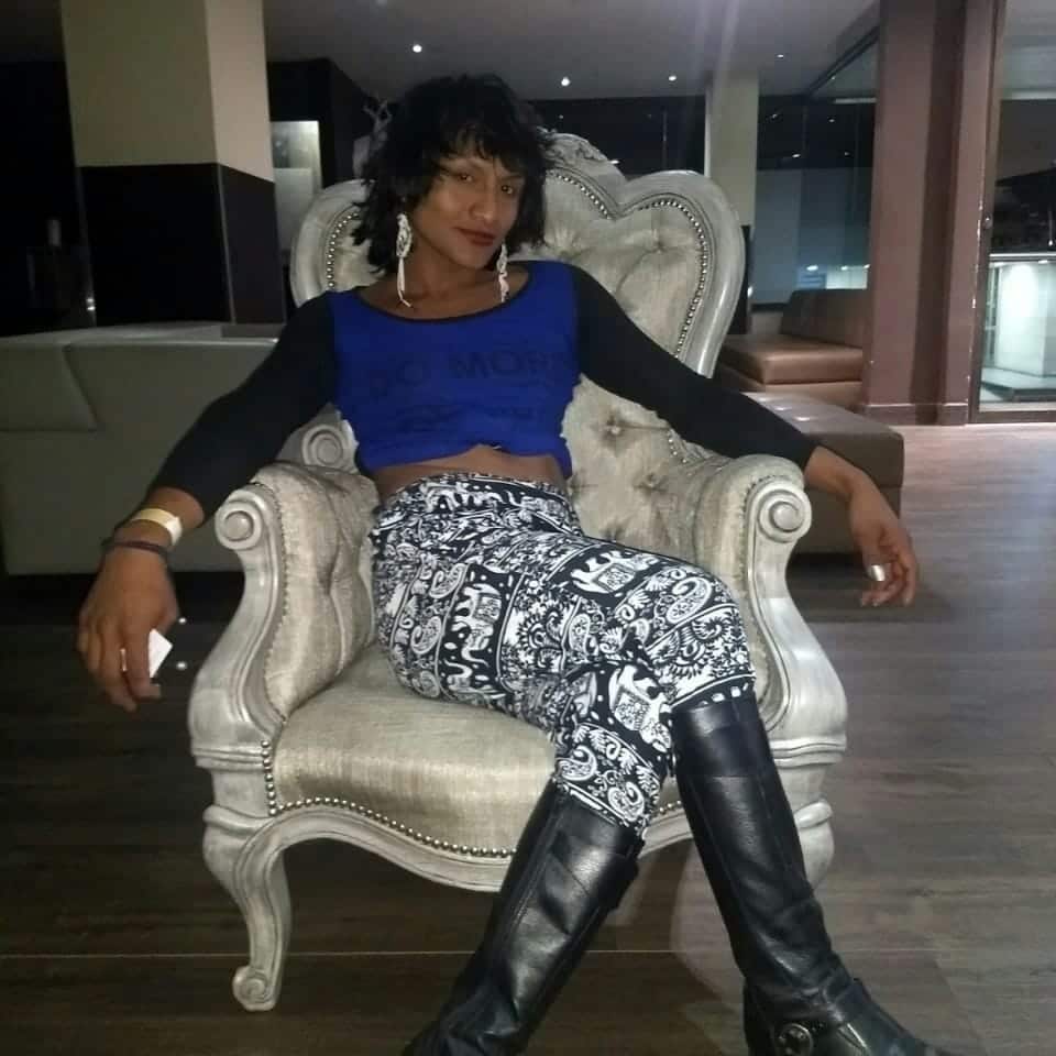 Roxana Panchi, diseñadora colombiana indígena transgénero