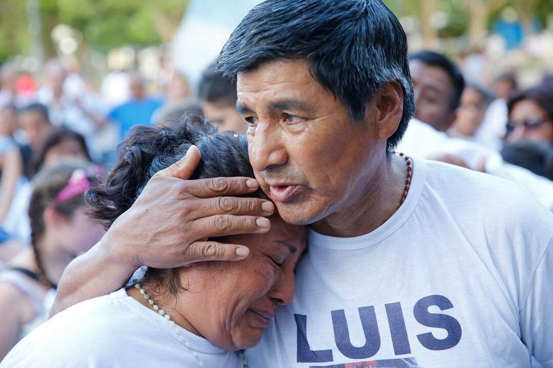 Relatives of crew members of the ARA San Juan protest in Buenos Aires, as it's revealed that the navy chief has been sacked over the tragedy.