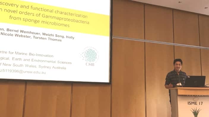 Việt Hùng trình bày nghiên cứu tại Hội Nghị ISME17