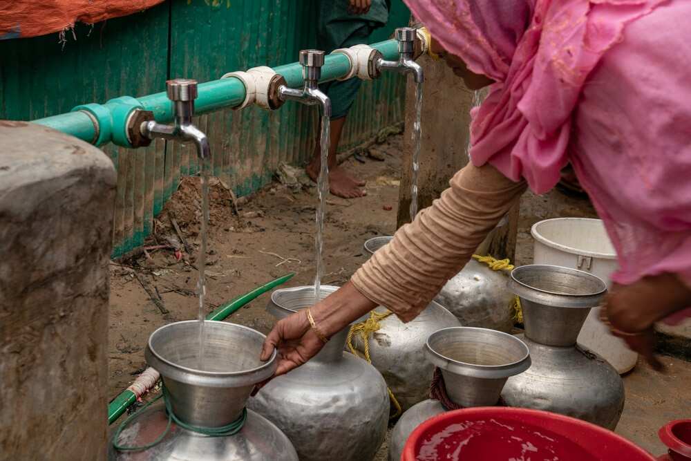 Water and sanitation facilities built by MSF in Jamtoli camp for Rohingya refugees, Cox’s Bazar, Bangladesh.