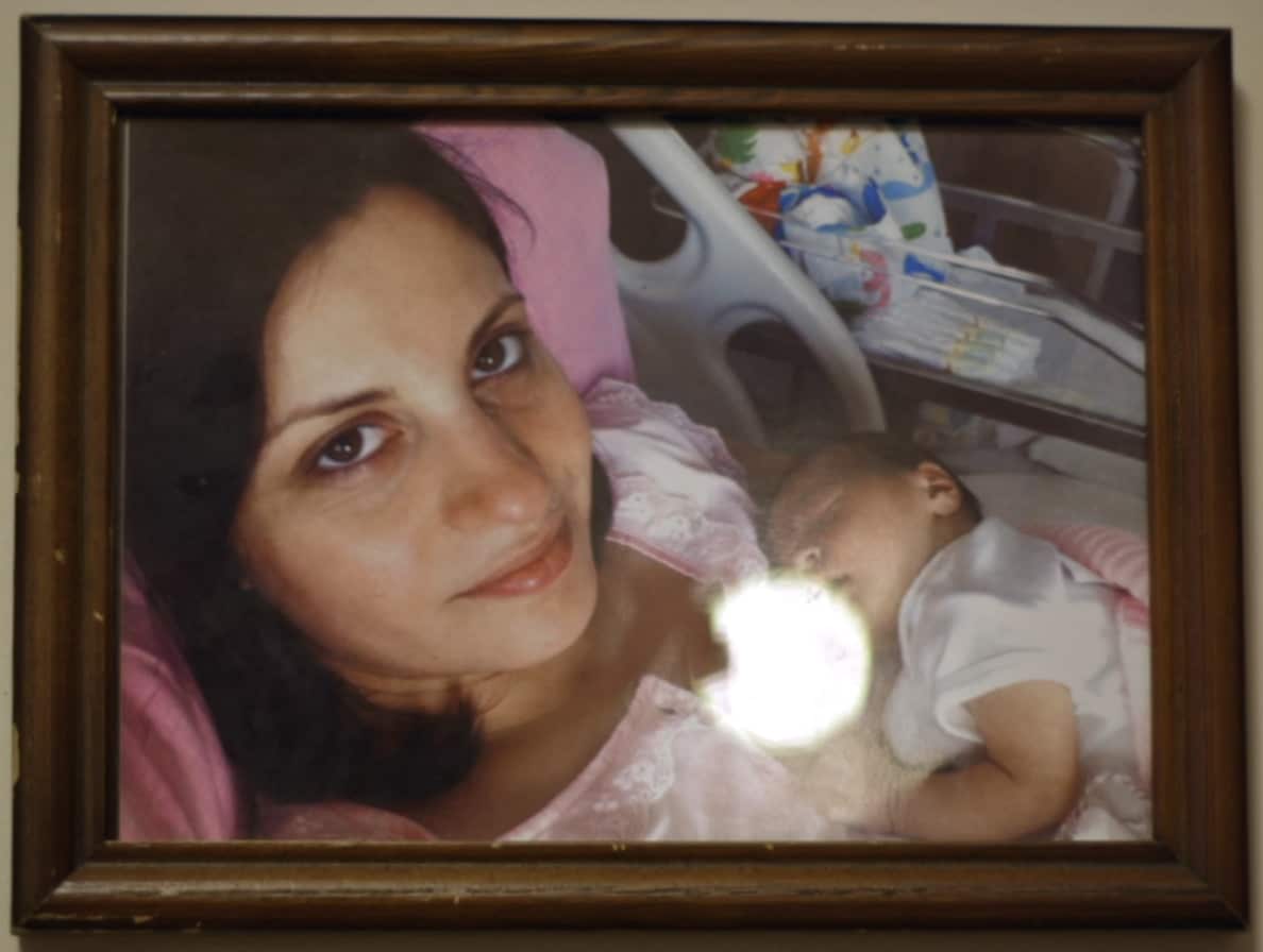 Kübra Eken with her daughter after giving birth 