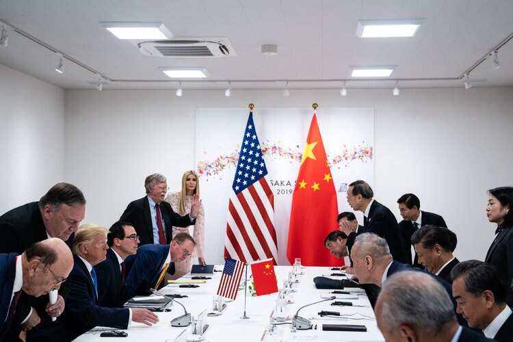 Trump and Xi Agree to Restart Trade Talks, Avoiding Escalation in Tariff War