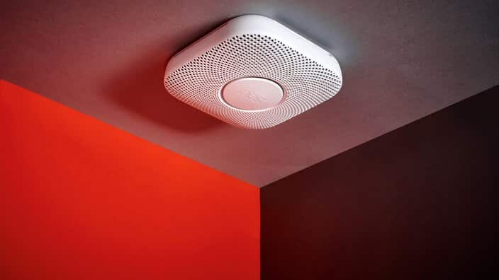 A smoke and carbon monoxide alarm