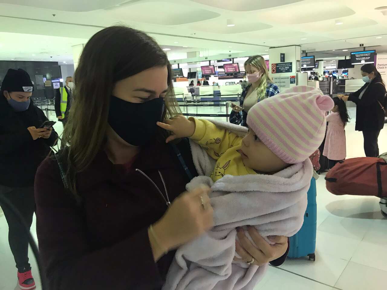 Casey is taking her daughter Sophia home to New Zealand to meet her family for the first time.