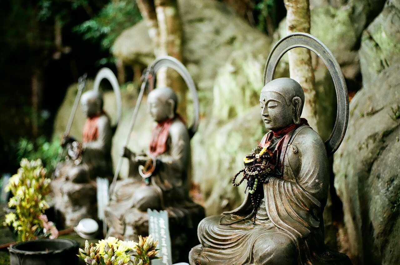 Thần đạo và Phật giáo tồn tại song song trong đời sống tâm linh của ngươi Nhật.