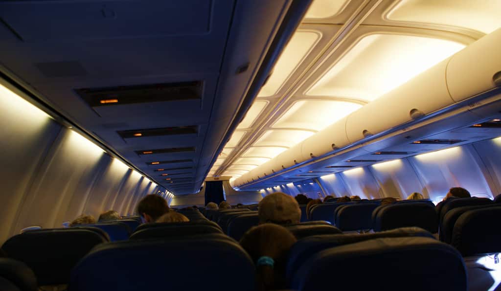 The easiest ways to avoid jet lag.