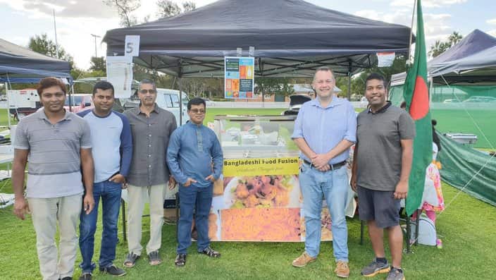 Dugald Saunders MP with Bangladesh community in the Dubbo’s Cross Cultural Carnival on 6 April 2019.