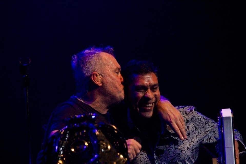 Jilly BArnes con Victor Valdés