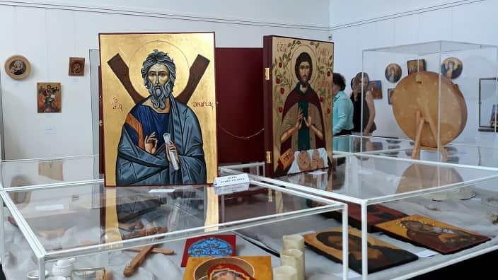 At the exhibition "Rejoice" at the Darebin Arts & Entertainment Centre.