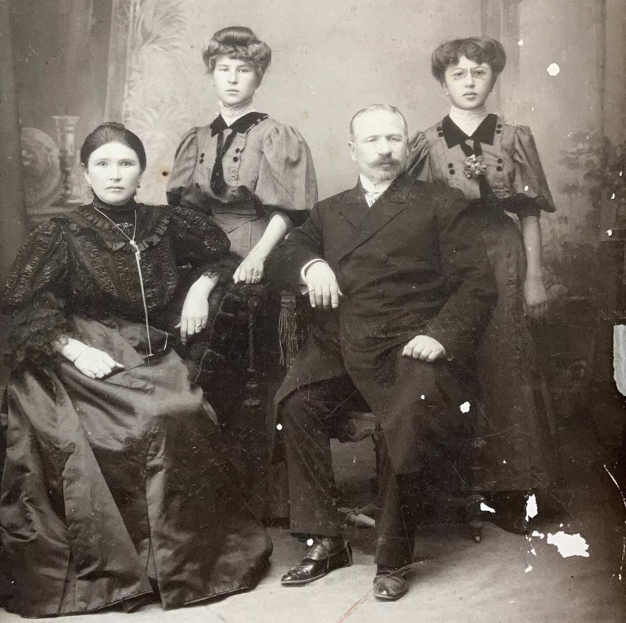 Laresa Kosloff's family photos