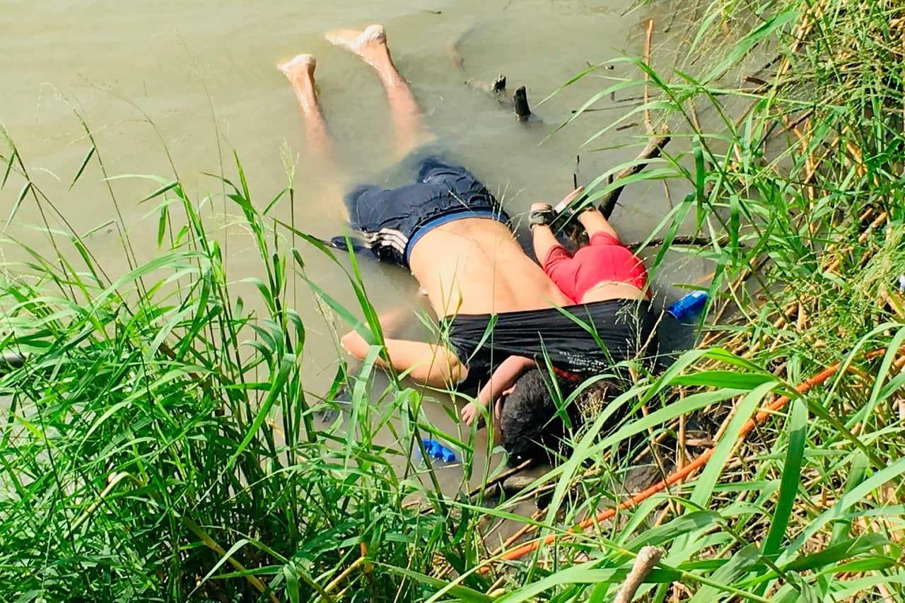 The bodies of Salvadoran migrant Oscar Alberto Martnez Ramrez and his nearly 2-year-old daughter Valeria.