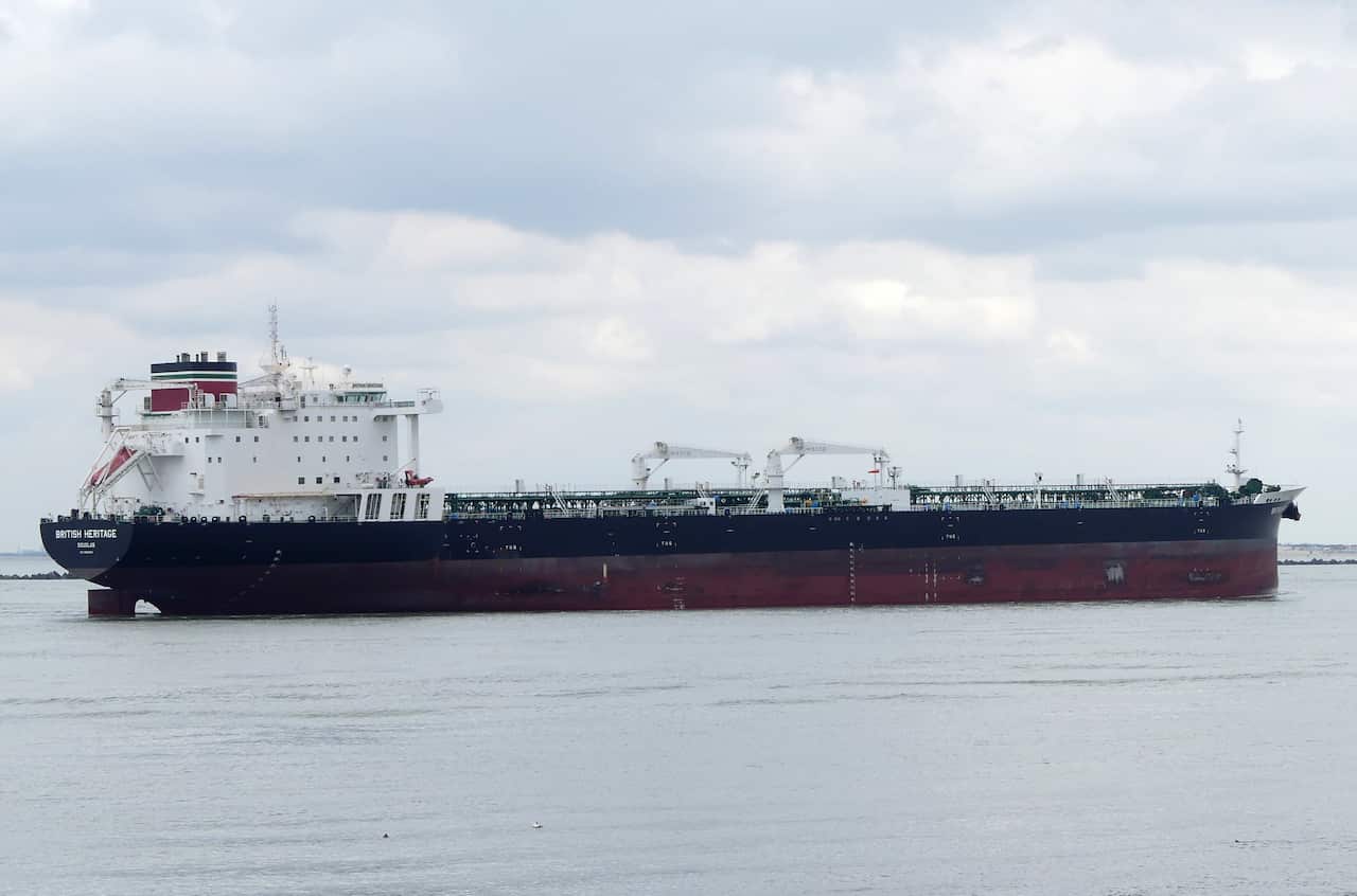 Crude oil tanker British Heritage.