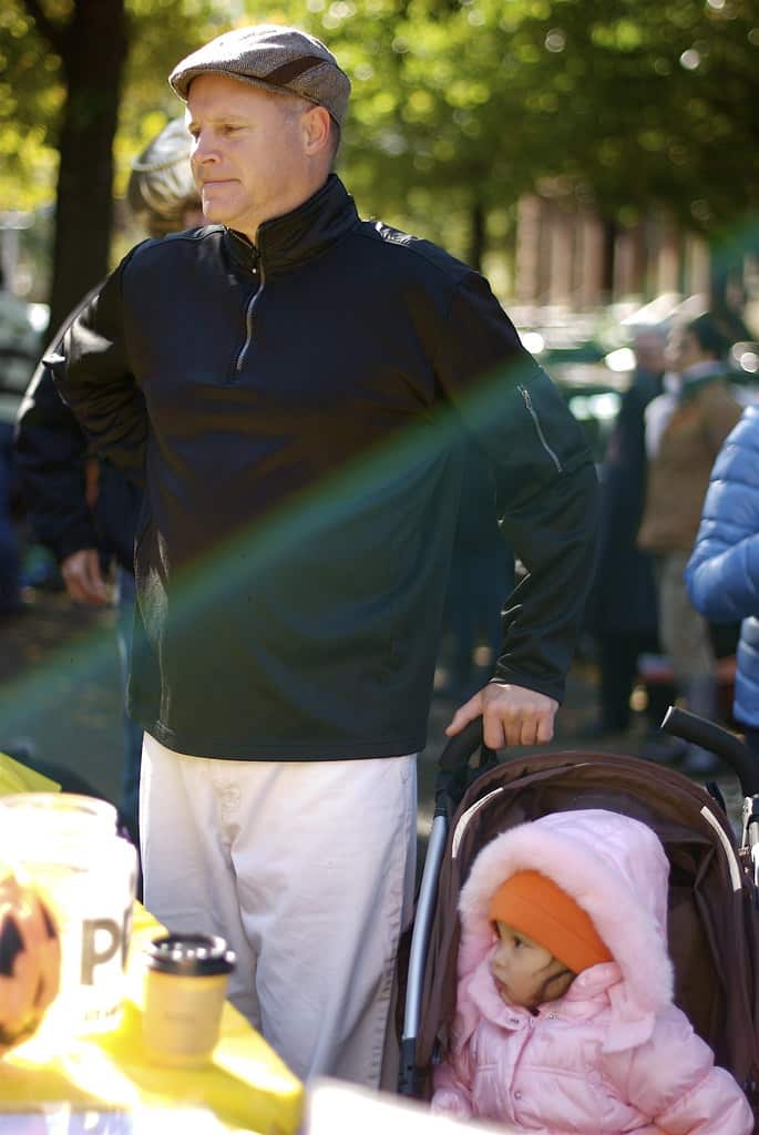 "Earlier" by kizzzbeth is licensed under CC BY-SA 2.0.