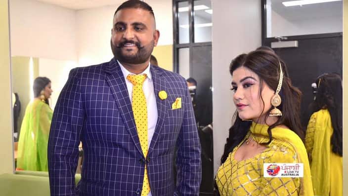 Kaur B with her Australian show promoter Sukhraj Zira.
