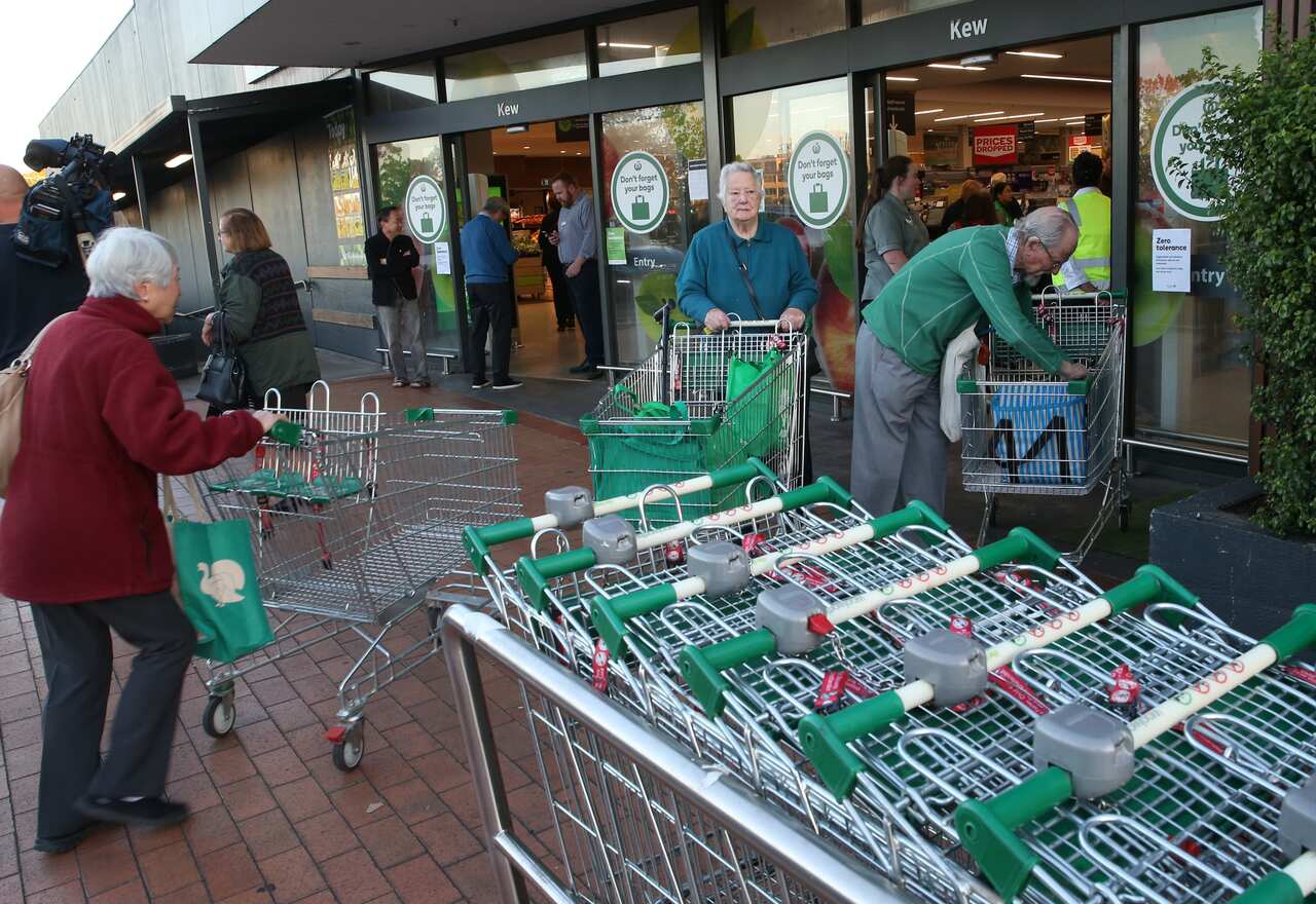 Woolworths opens it doors at Kew in Melbourne from 7am to 8am for the elderly to do their shopping. 