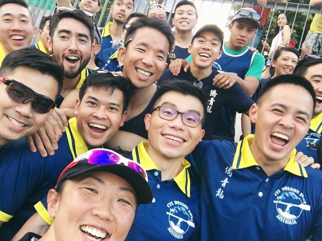 dragon boat team 