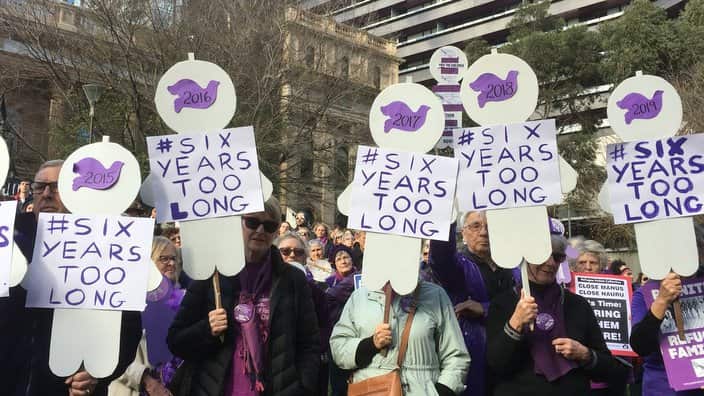 Rally Melbourne refugees