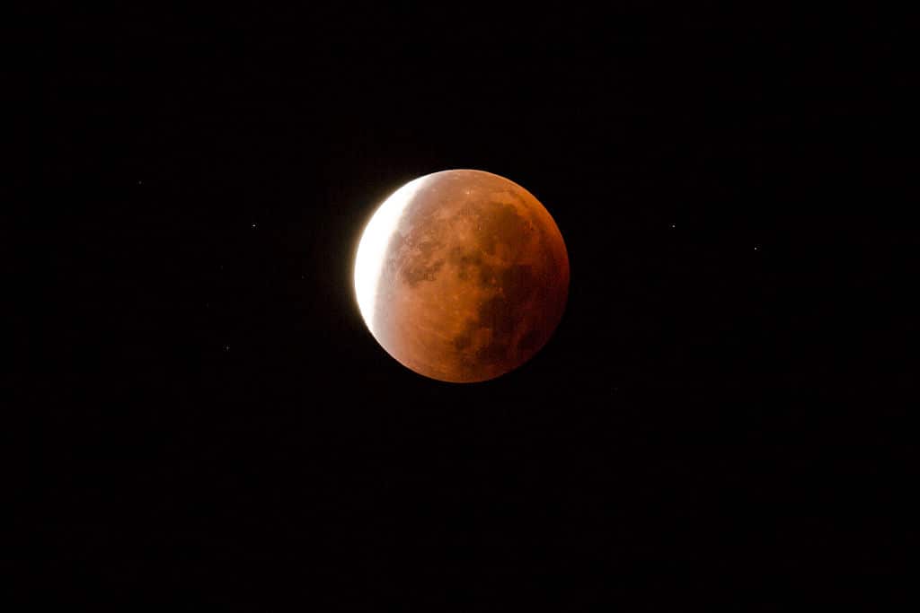 A Total Lunar Eclipse Spawns Blood Supermoon.
