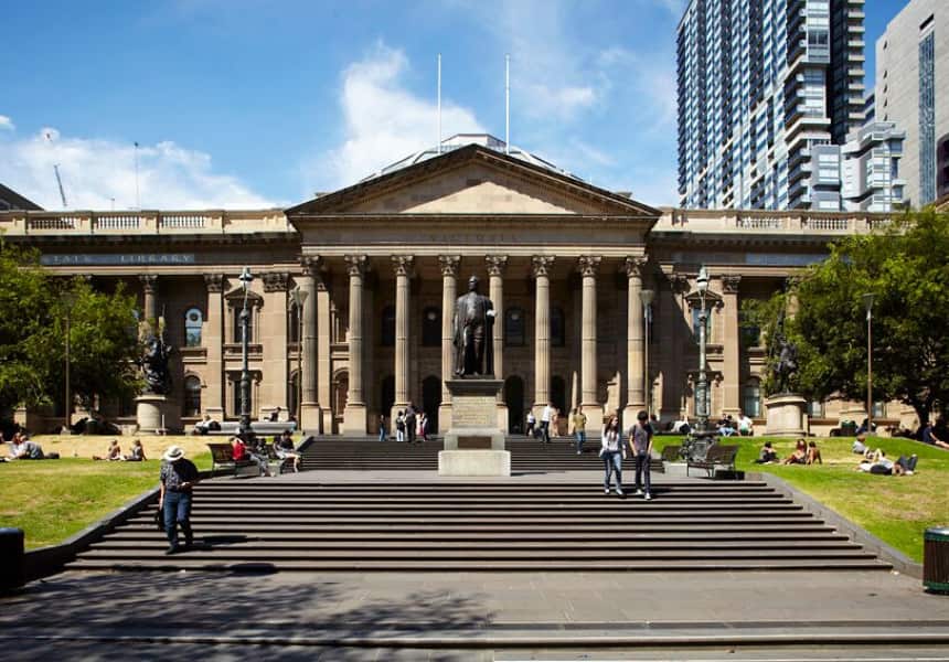 Front of State library of Victoria