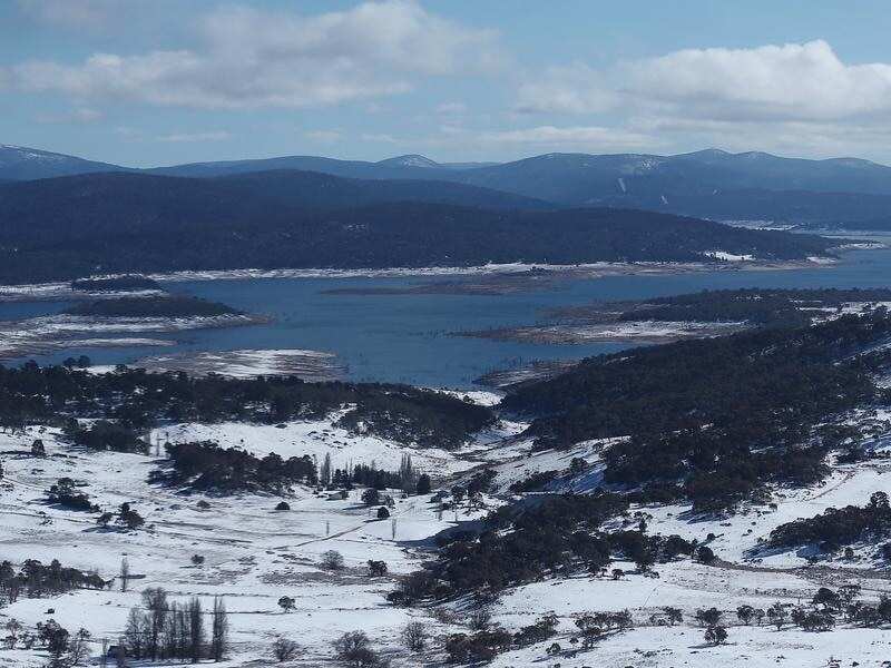 Work on the expansion of the Snowy Hydro scheme has been given the all clear to begin.