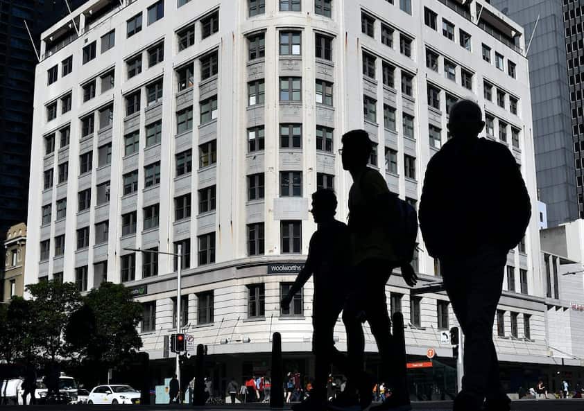 Crowds in Sydney as the city reopens.