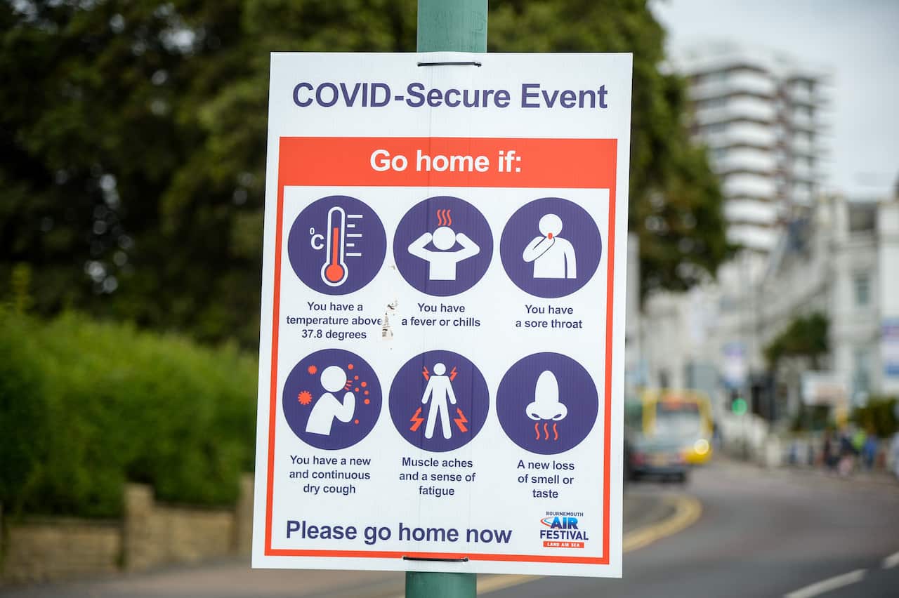 Experts give their advice on what you should do if you contract COVID-19.