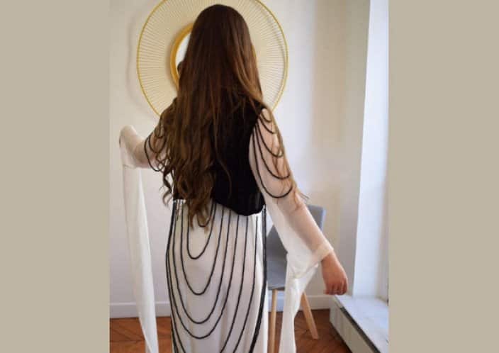 Modelling Kurdish clothes, Kubar magazine