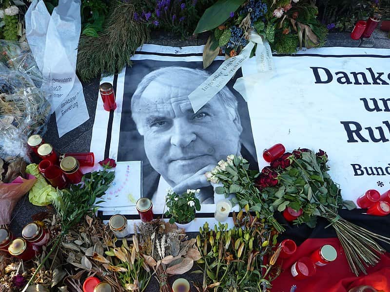 Mourning in Kohl's hometown of Oggersheim.