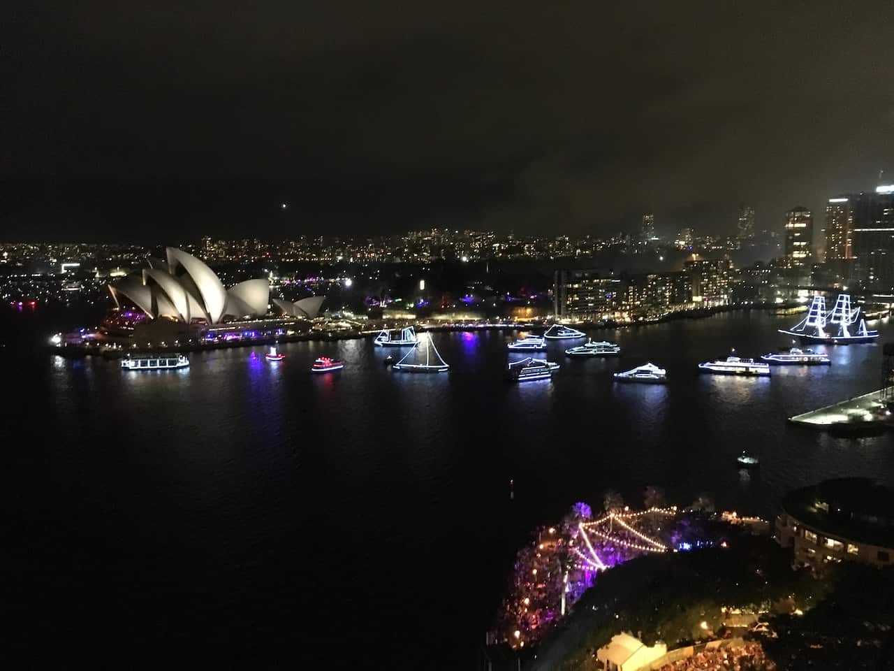 Alessandro Borina sull'Harbour Bridge di Sydney la notte di Capodanno