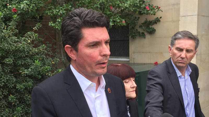 Greens Senator Scott Ludlam announces he is leaving federal parliament after finding out he was improperly elected.