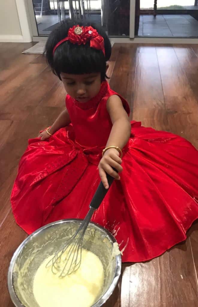 Dubbo Malayalee kids bake cakses to help Aussie farmers