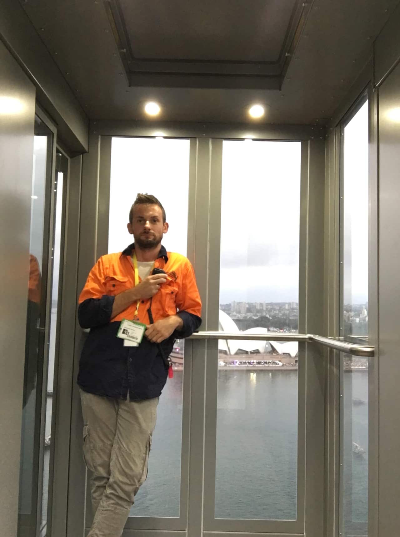 Alessandro Borina sull'Harbour Bridge di Sydney 