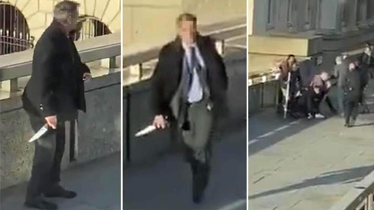 多位民众将袭击者制服，一名穿西装男子将一把刀从袭击者身边拿开。